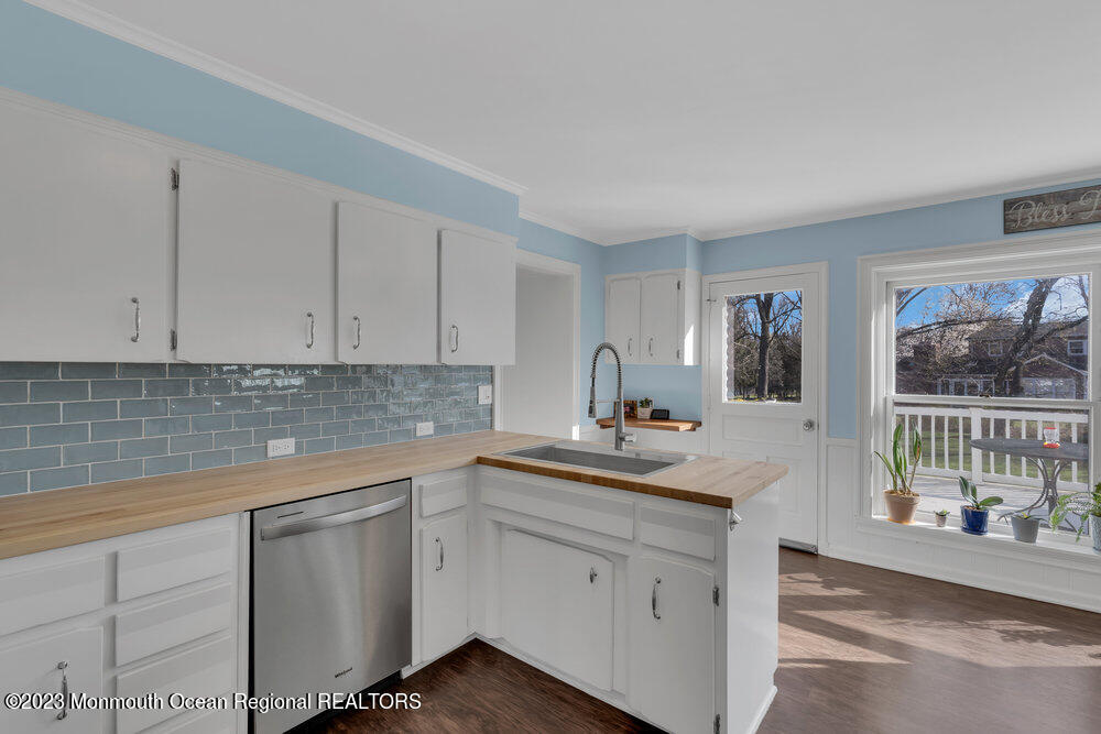 210 Richdale Road Colts Neck, NJ 07722 - Photo 13 of 40 020_dsc05277