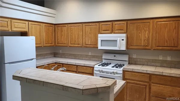 $1,800 | 2105 East Crystal Drive, Fort Mohave, AZ 86426
