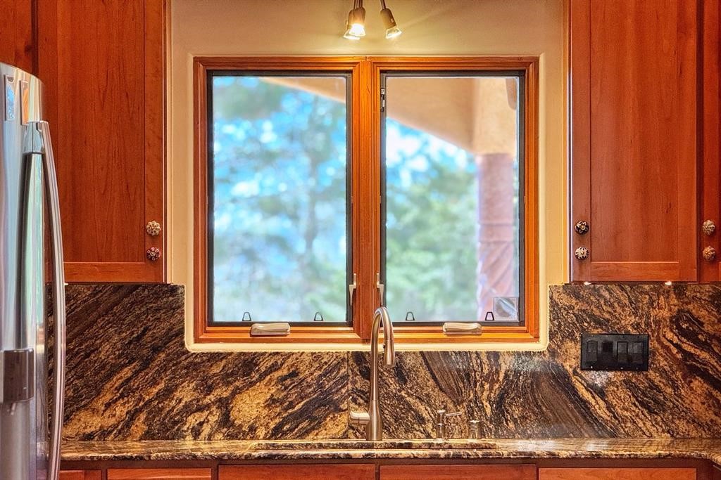 3038 Governor Lindsey Road Santa Fe, NM 87505 - Photo 15 of 37