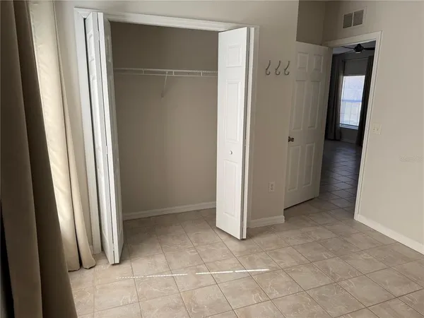 a view of entryway with white walls