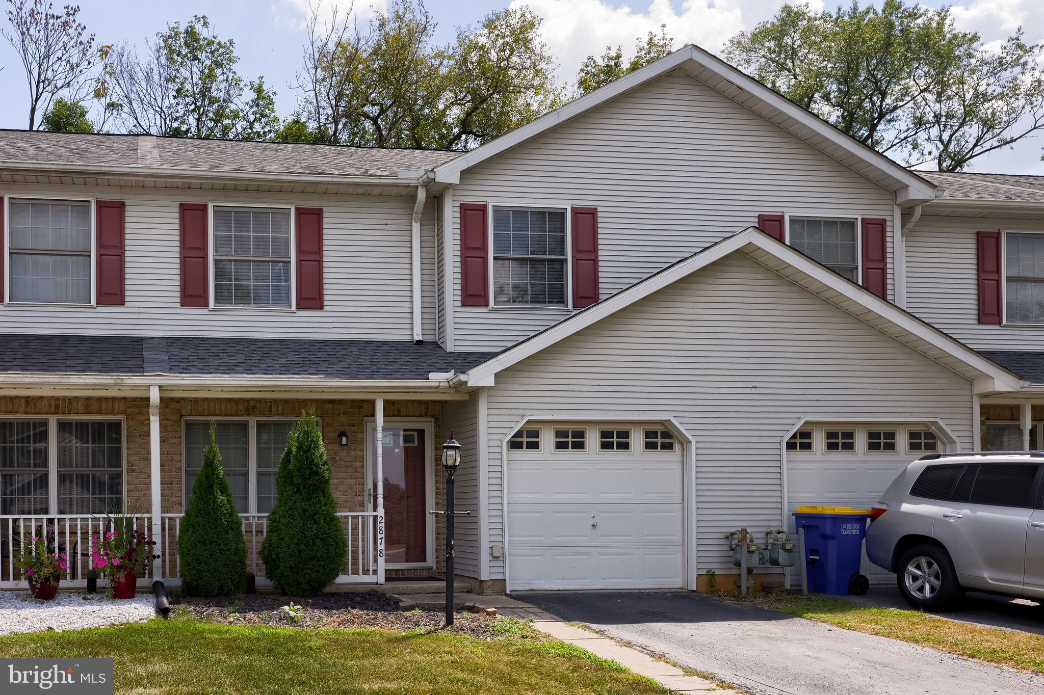2878 Robin Road York, PA 17404 - Photo 4 of 33 Gallery Image 4