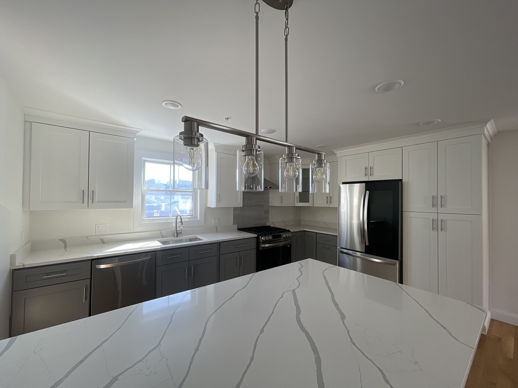 40 Everett Street, Unit 2 Everett, MA 02149 - Photo 4 of 33