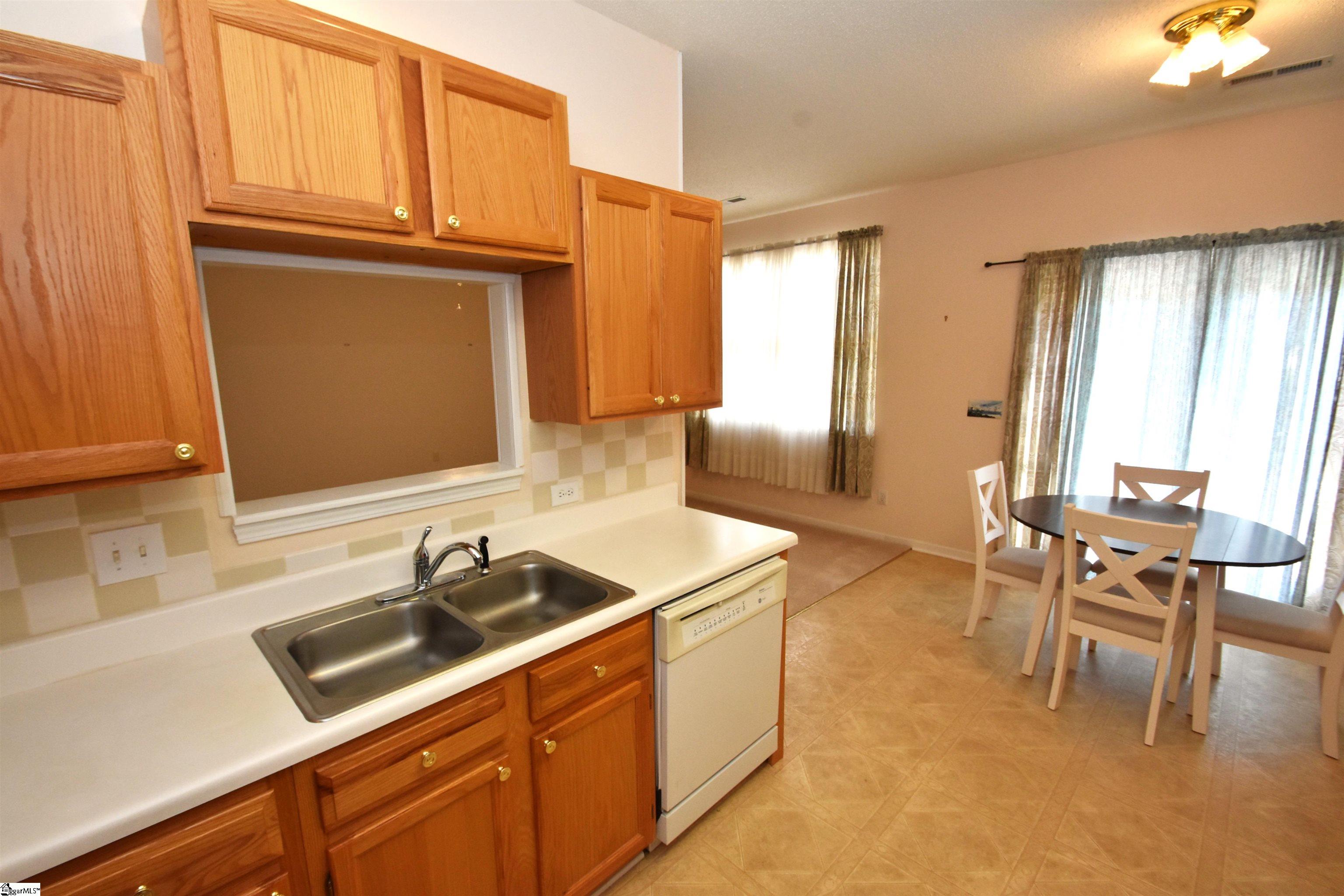 407 Bel Arbor Lane Mauldin, SC 29662 - Photo 3 of 30