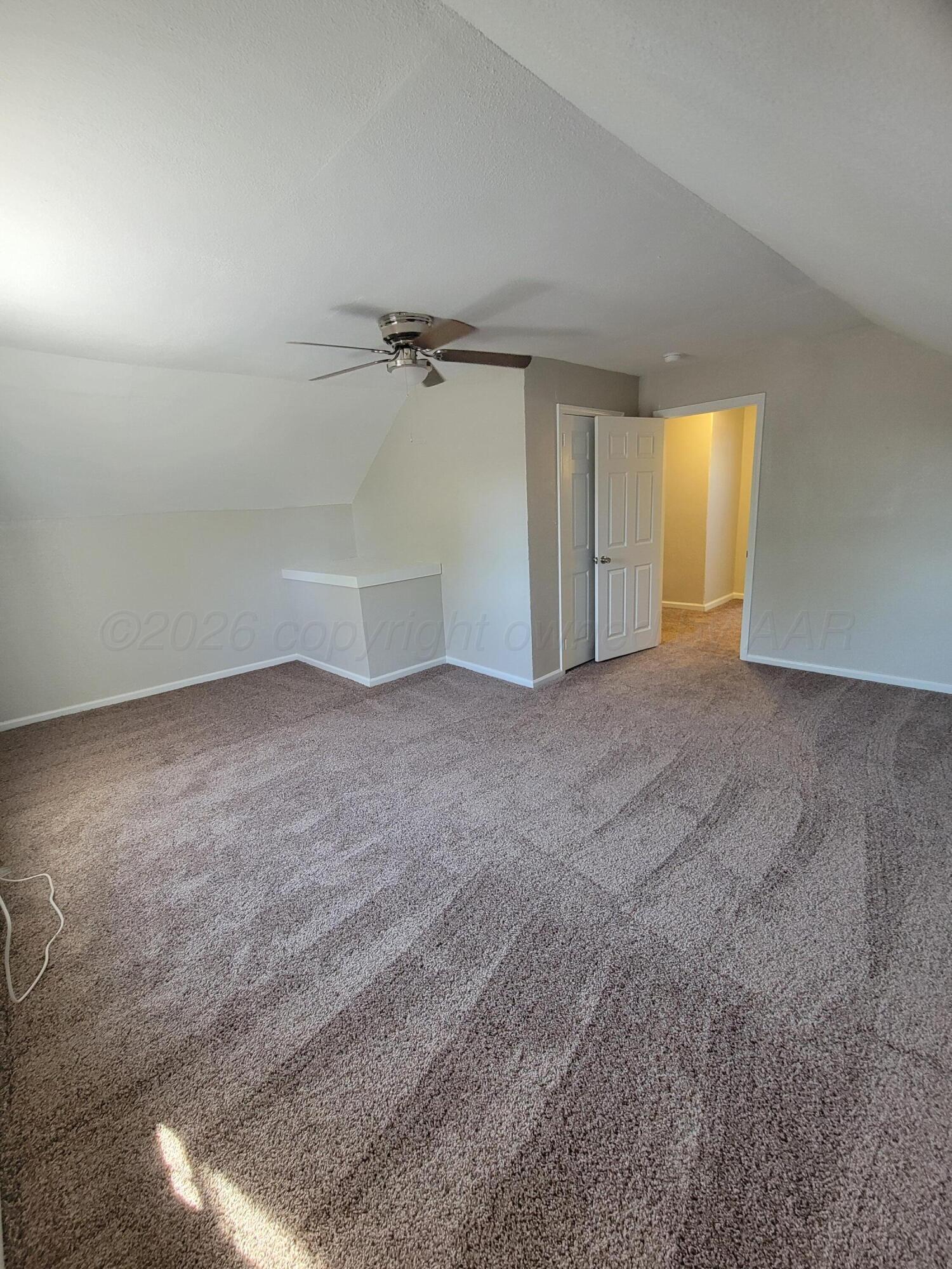 4403 Crockett Street Amarillo, TX 79110 - Photo 19 of 30 Upstairs bedroom
