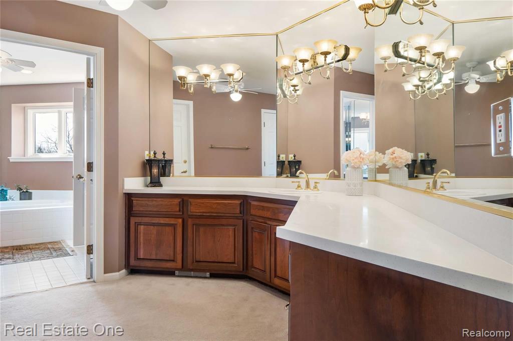 2018 Hickory Trail Drive Rochester Hills, MI 48309 - Photo 37 of 60