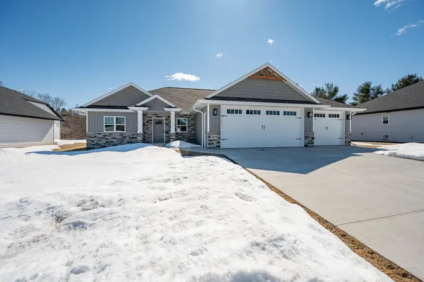 $564,900 | 4073 Brussels Way, Green Bay, WI 54313