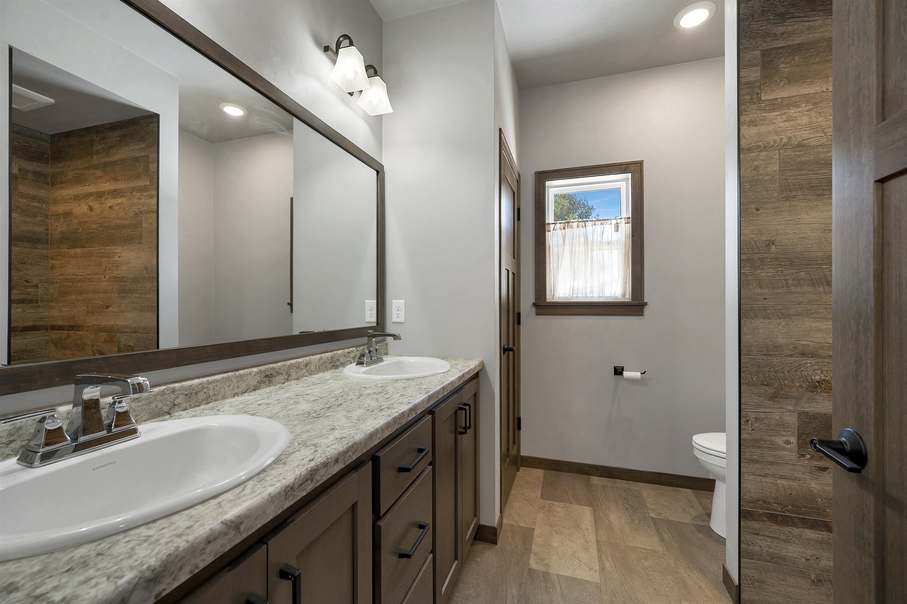 4073 Brussels Way Green Bay, WI 54313 - Photo 26 of 49