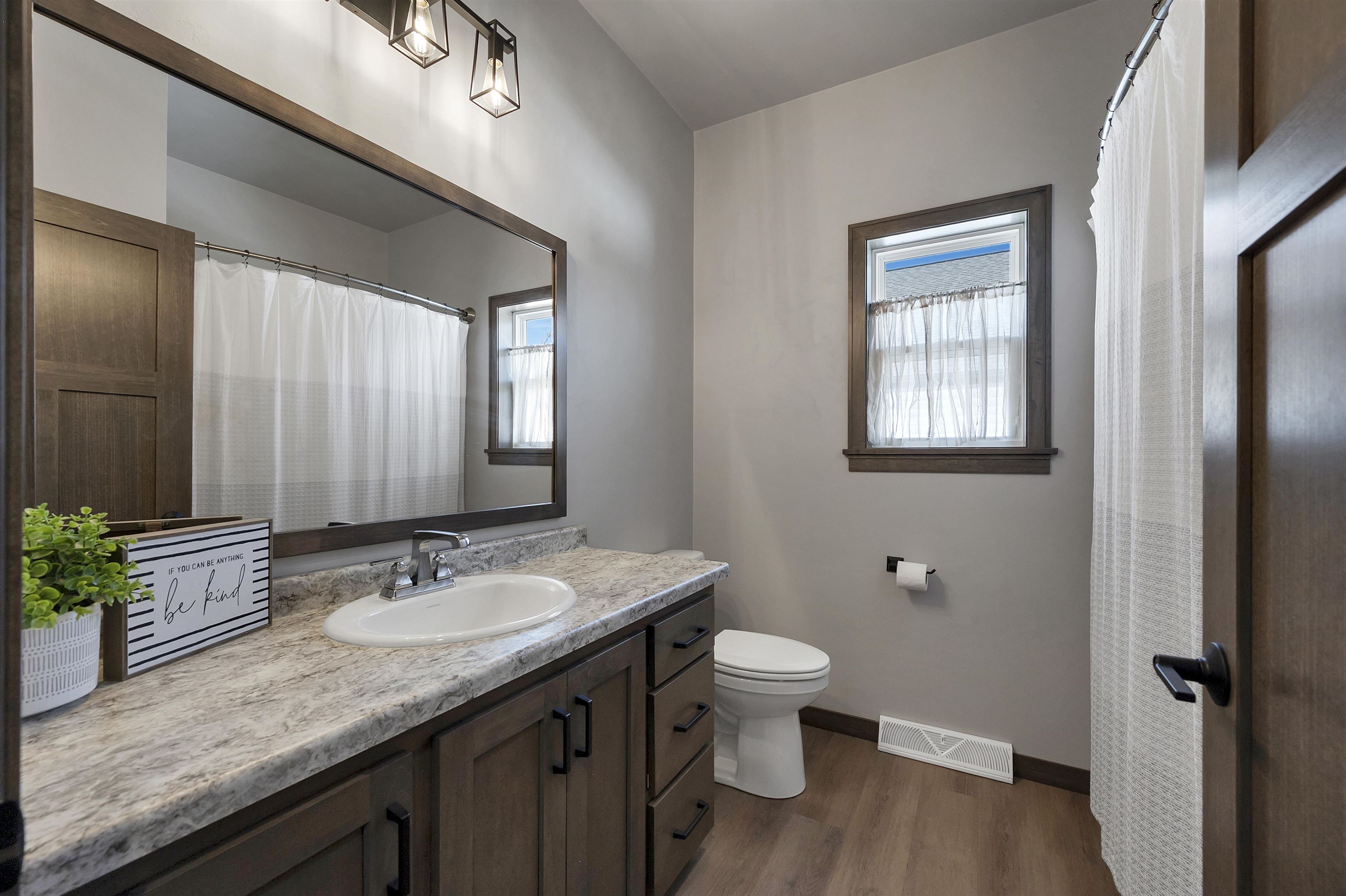 4073 Brussels Way Green Bay, WI 54313 - Photo 32 of 49