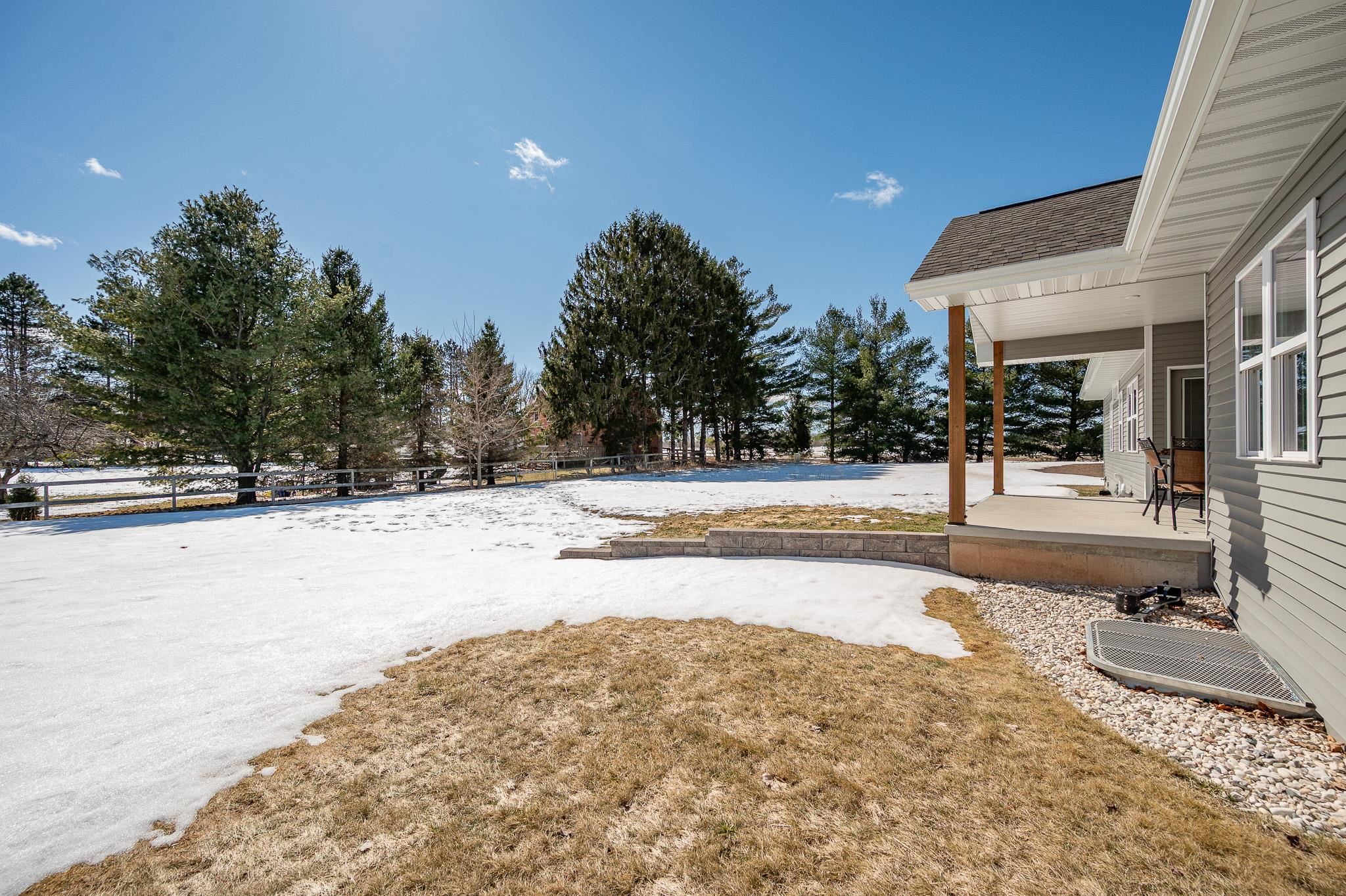 4073 Brussels Way Green Bay, WI 54313 - Photo 39 of 49