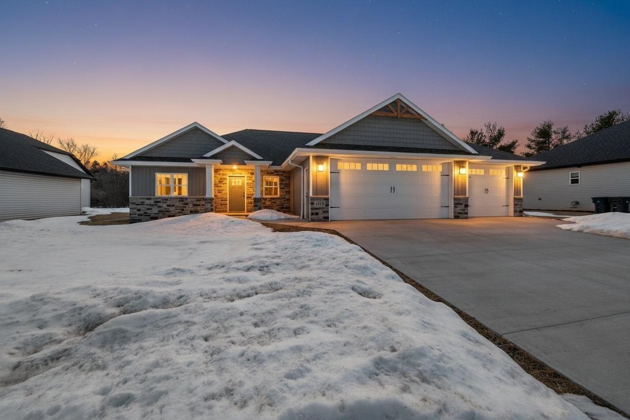 4073 Brussels Way Green Bay, WI 54313 - Photo 10 of 49