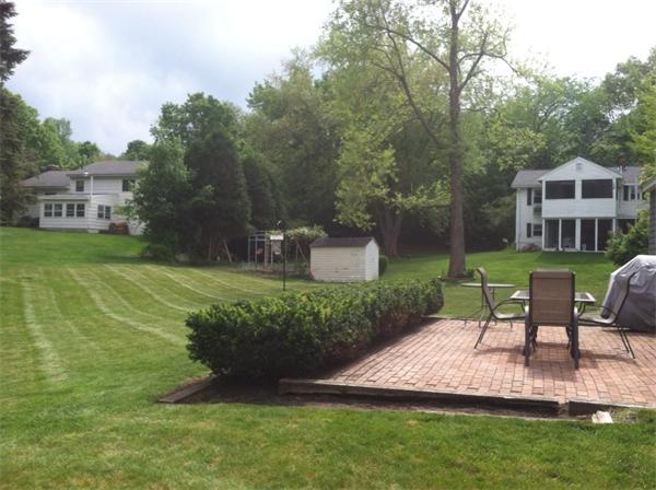 10 Davis Road Chelmsford, MA 01824 - Photo 5 of 25