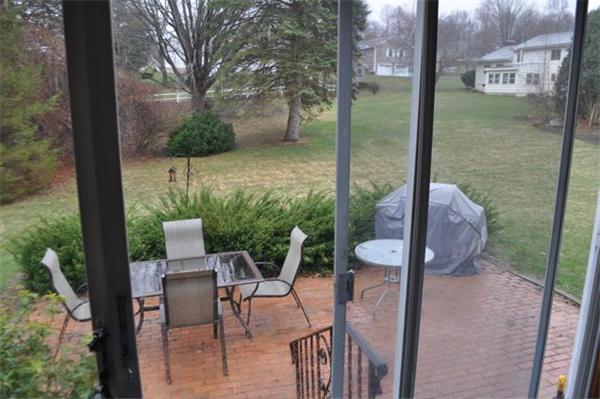 10 Davis Road Chelmsford, MA 01824 - Photo 6 of 25