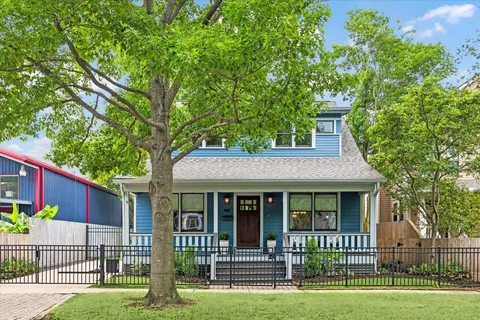 $1,375,000 | 943 Columbia Street, Houston, TX 77007