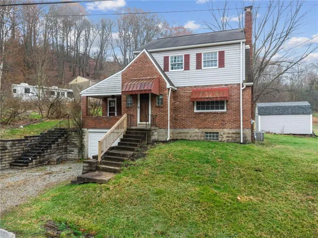 $200,000 | 601 Milltown Road, New Kensington, PA 15068