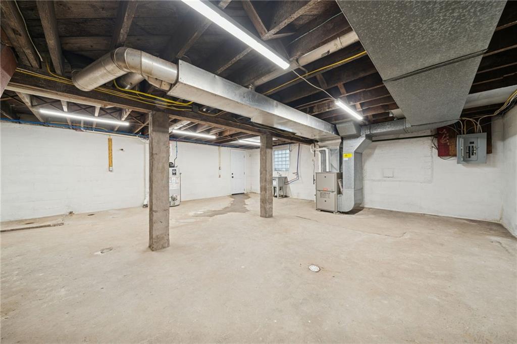 601 Milltown Road New Kensington, PA 15068 - Photo 33 of 36 a view of empty room