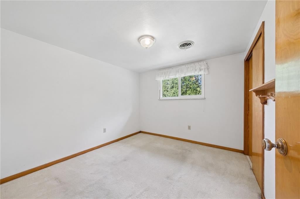40 Peters Road Greensburg, PA 15601 - Photo 17 of 29