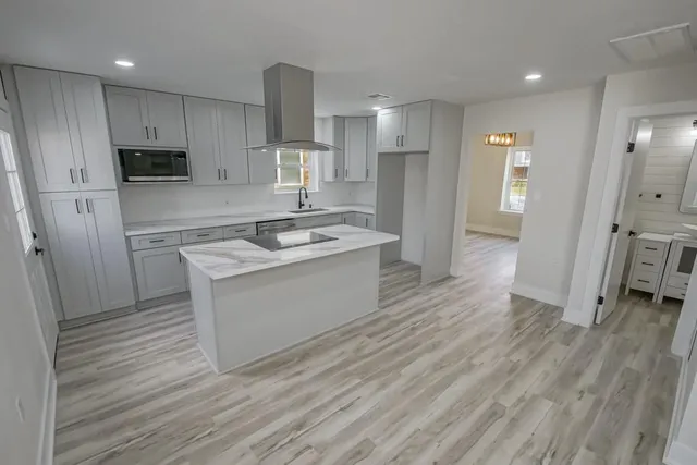 $350,000 | 32 Yosemite Drive, New Orleans, LA 70131