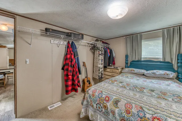 $299,999 | 176 Wade Bulla Road, Watauga, TN 37694