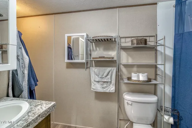 $299,999 | 176 Wade Bulla Road, Watauga, TN 37694