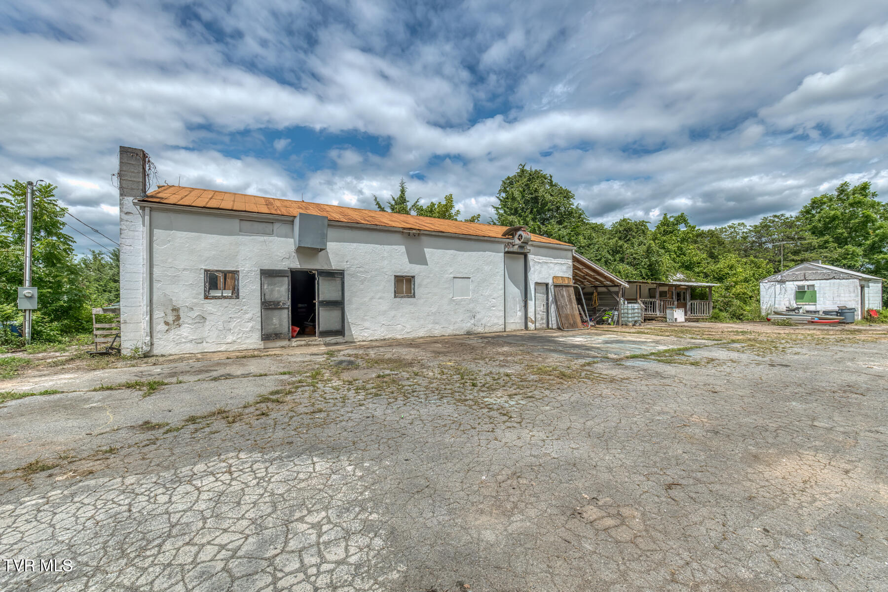176 Wade Bulla Road Watauga, TN 37694 - Photo 30 of 62 176 Wade Bulla Rd-28