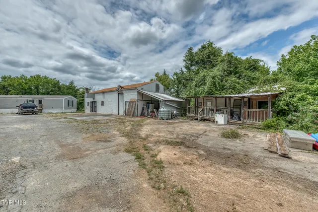 $299,999 | 176 Wade Bulla Road, Watauga, TN 37694