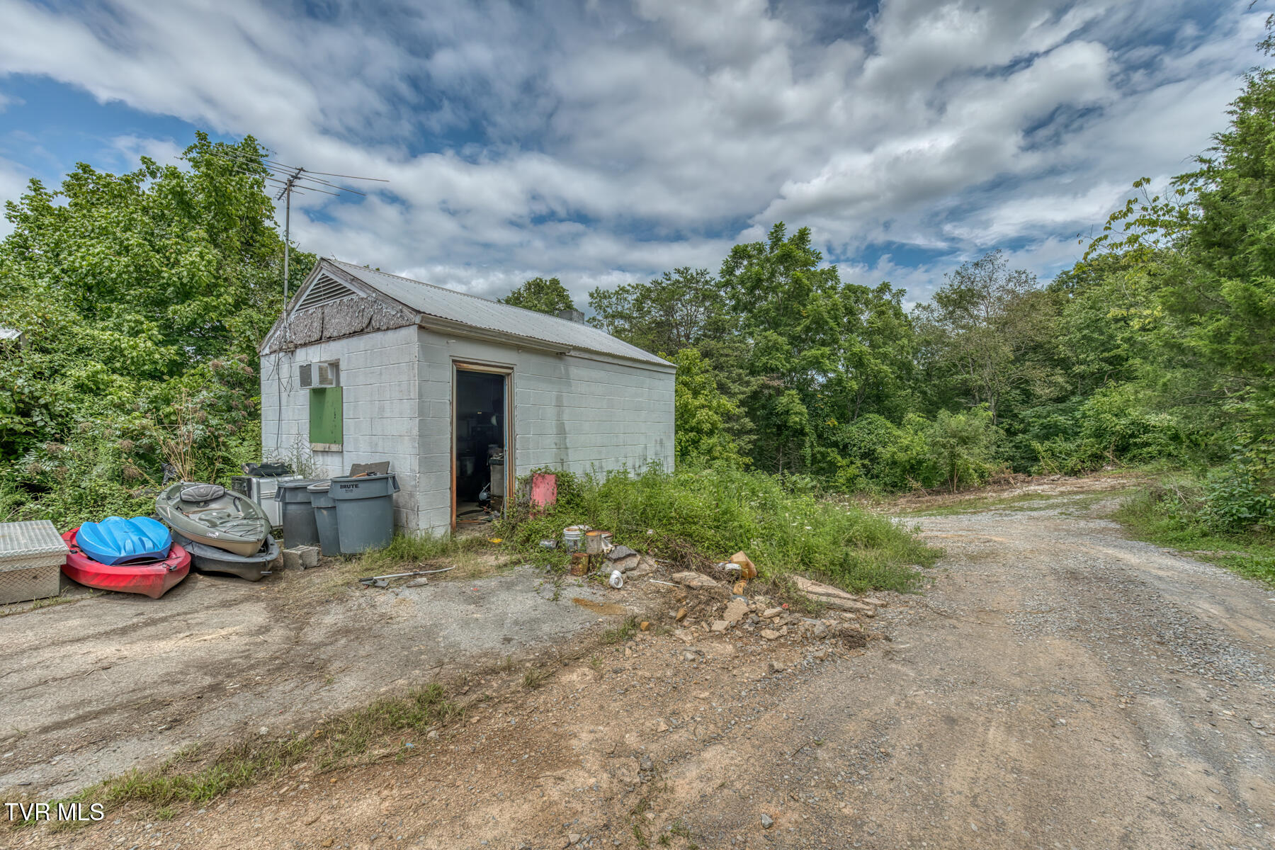 176 Wade Bulla Road Watauga, TN 37694 - Photo 33 of 62 176 Wade Bulla Rd-31