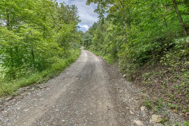 $299,999 | 176 Wade Bulla Road, Watauga, TN 37694