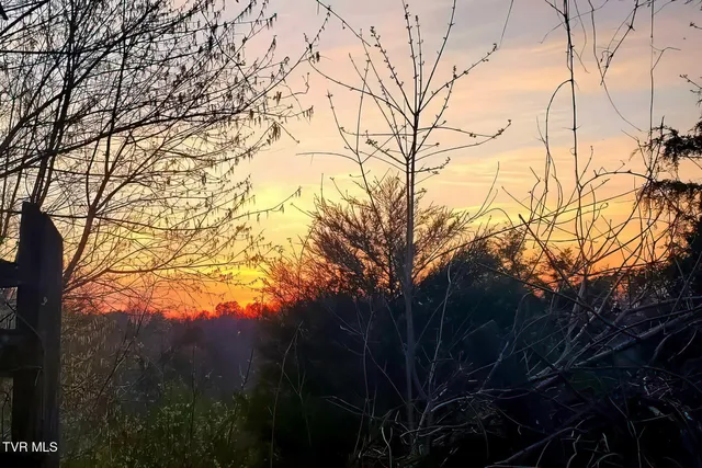 $299,999 | 176 Wade Bulla Road, Watauga, TN 37694