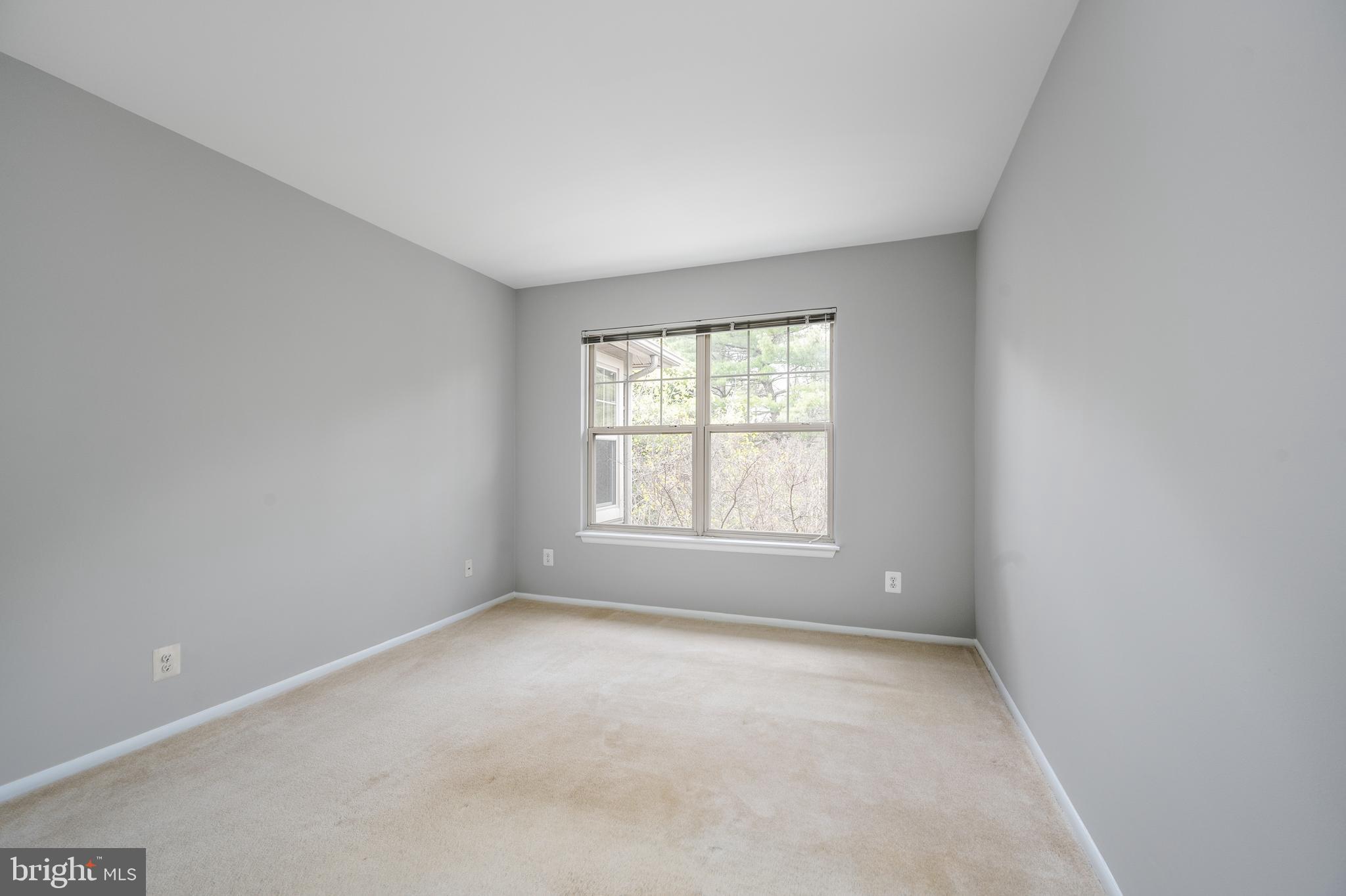 1725 Ascot Way, Unit 1725I Reston, VA 20190 - Photo 18 of 48 PRIMARY BEDROOM 2