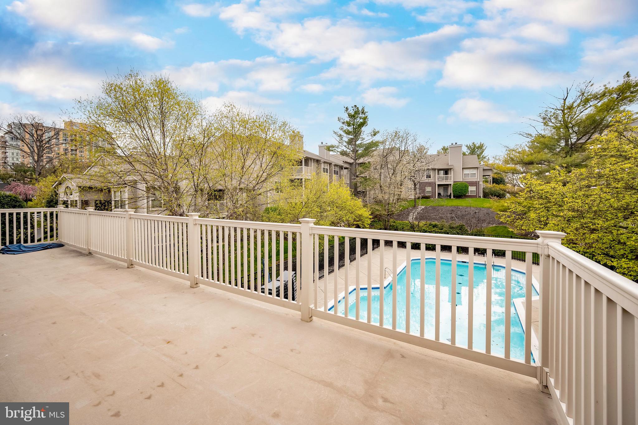 1725 Ascot Way, Unit 1725I Reston, VA 20190 - Photo 37 of 48 GREAT ROOM DECK