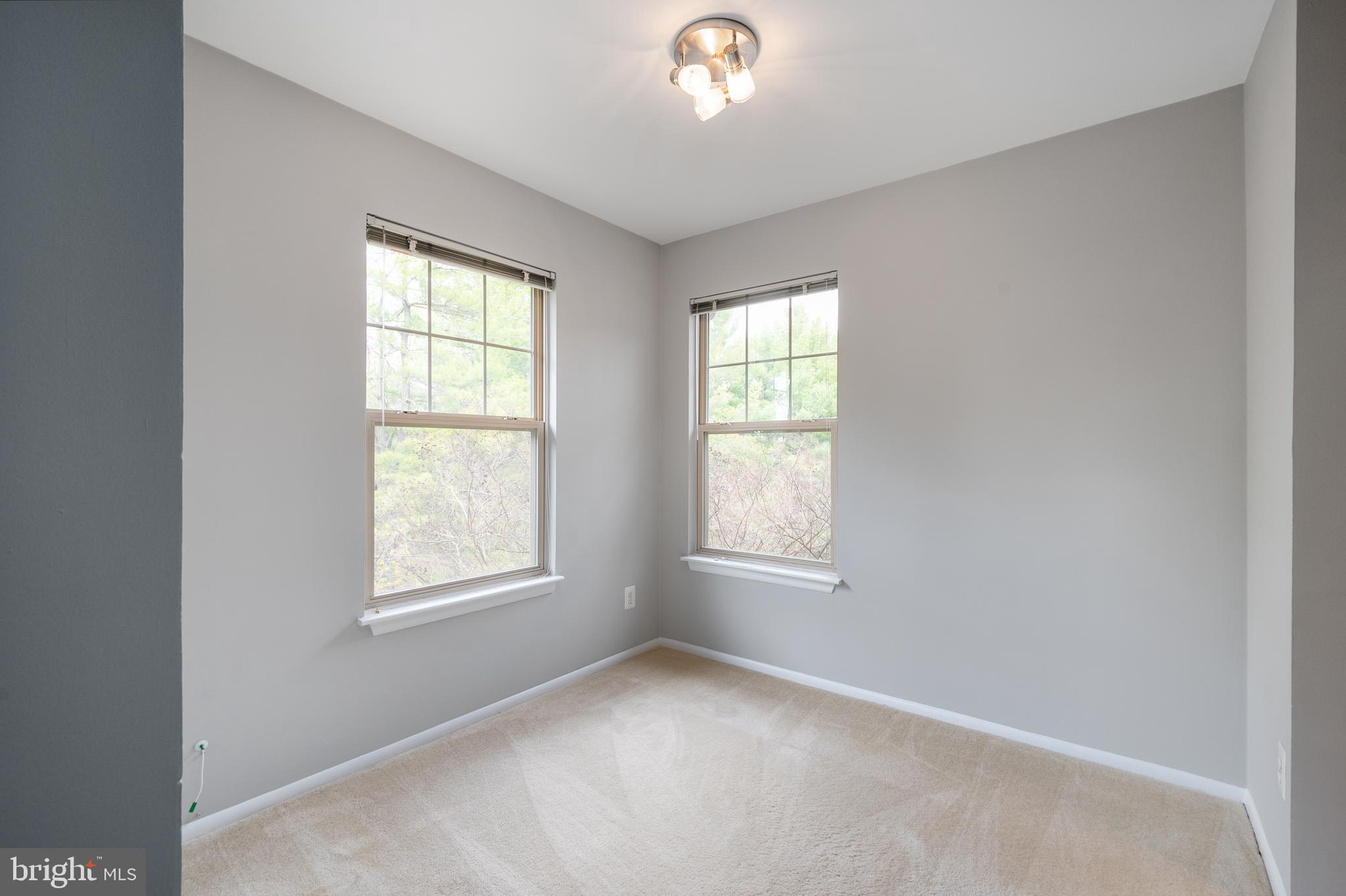 1725 Ascot Way, Unit 1725I Reston, VA 20190 - Photo 10 of 48 DINING AREA 1