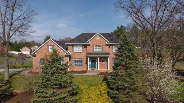 $859,900 | 1281 Kentshire Drive, Harrisonburg, VA 22801