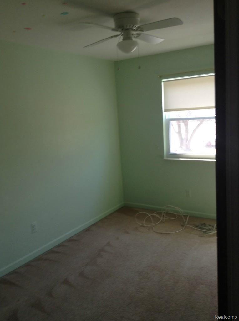 3150 Grant Road Rochester, MI 48309 - Photo 12 of 22 photo13.jpg