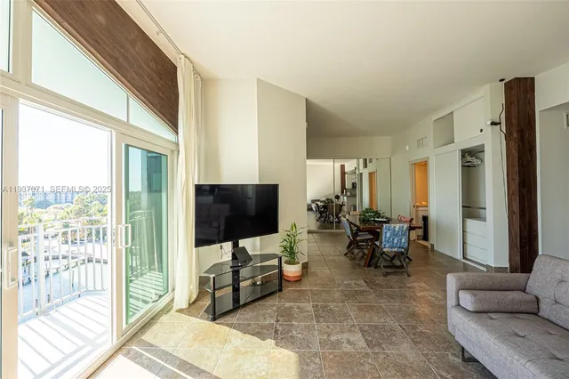 $3,500 | 770 Northeast 69th Street, Unit 8F, Miami, FL 33138