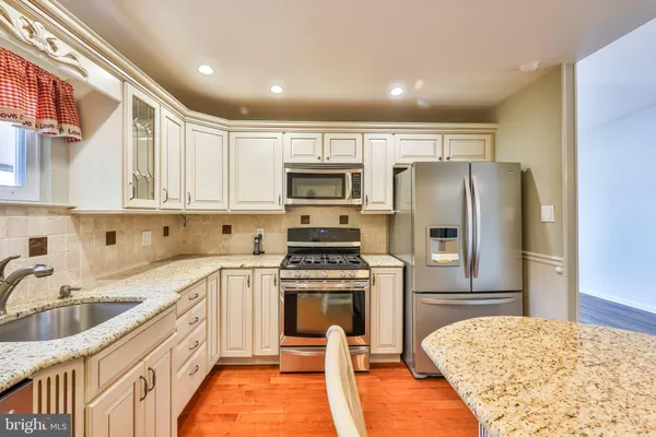$3,195 | 9898 Wistaria Street, Philadelphia, PA 19115