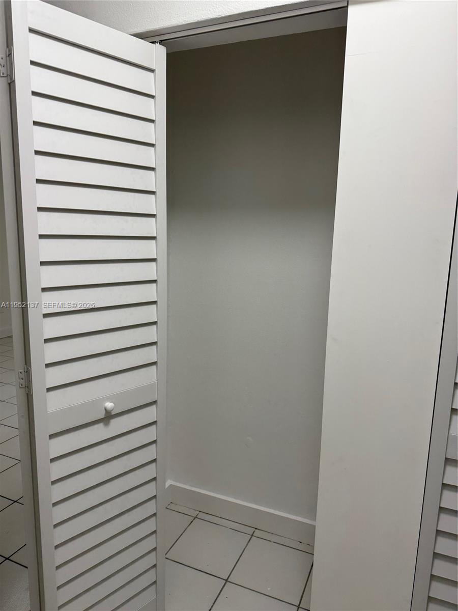 15860 Southwest 102nd Place Miami, FL 33157 - Photo 17 of 26