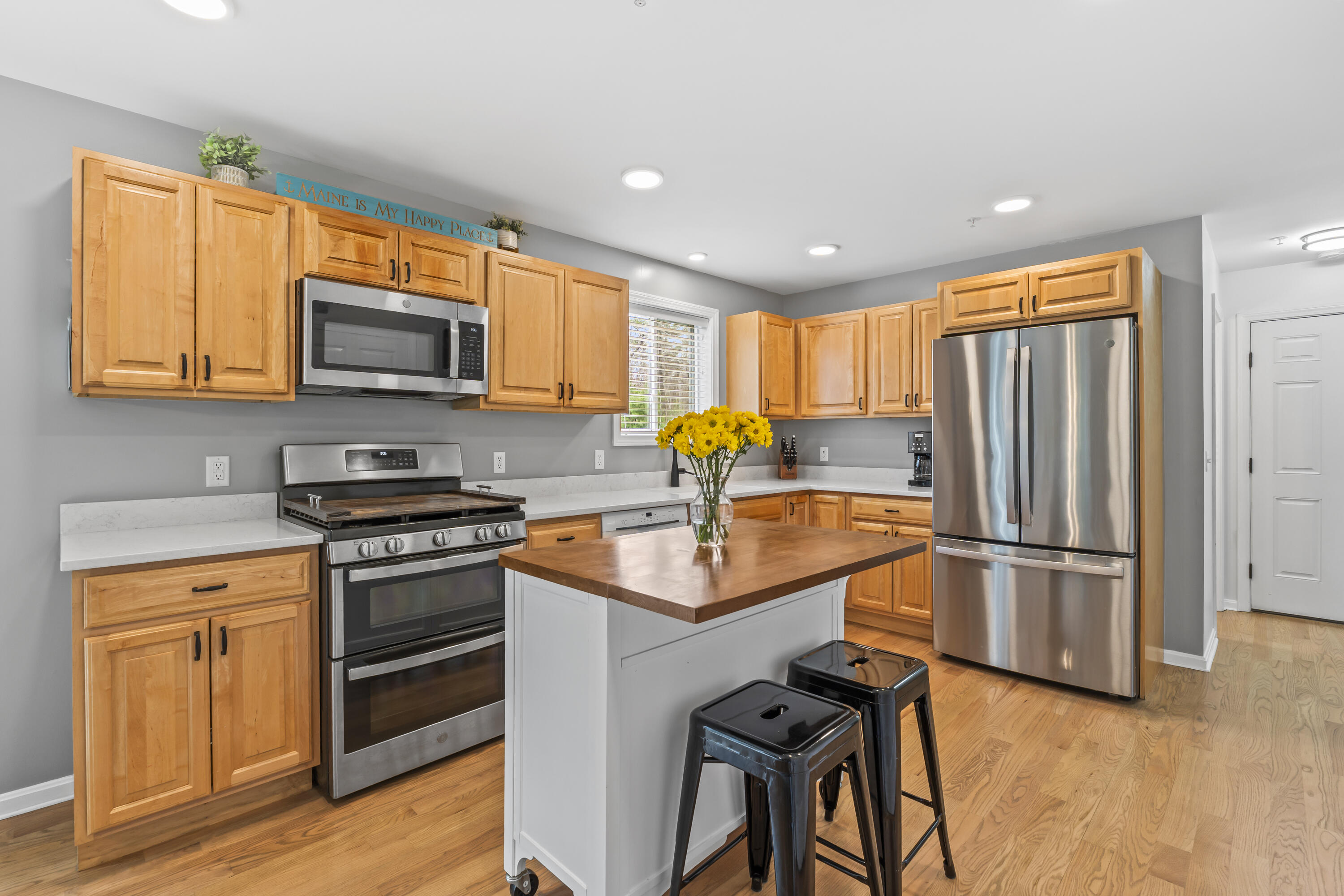16 Hiltons Lane Wells, ME 04090 - Photo 9 of 53 16 Hiltons Ln_124