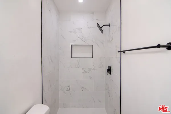 $5,500 | 344 South Rexford Drive, Unit 4, Beverly Hills, CA 90212