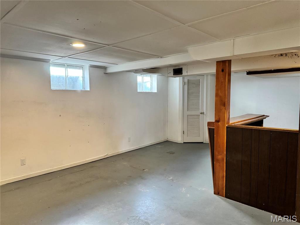 6825 Circleview Drive St. Louis, MO 63123 - Photo 29 of 39