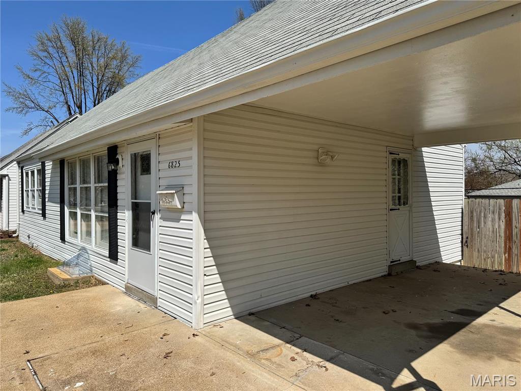 6825 Circleview Drive St. Louis, MO 63123 - Photo 3 of 39