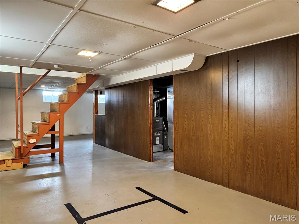 6825 Circleview Drive St. Louis, MO 63123 - Photo 33 of 39