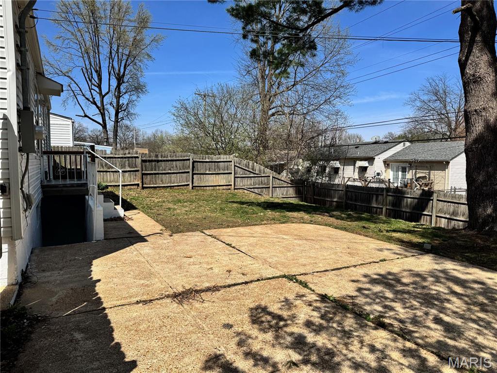 6825 Circleview Drive St. Louis, MO 63123 - Photo 36 of 39