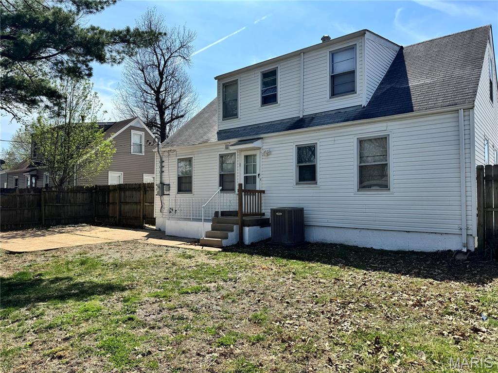 6825 Circleview Drive St. Louis, MO 63123 - Photo 37 of 39