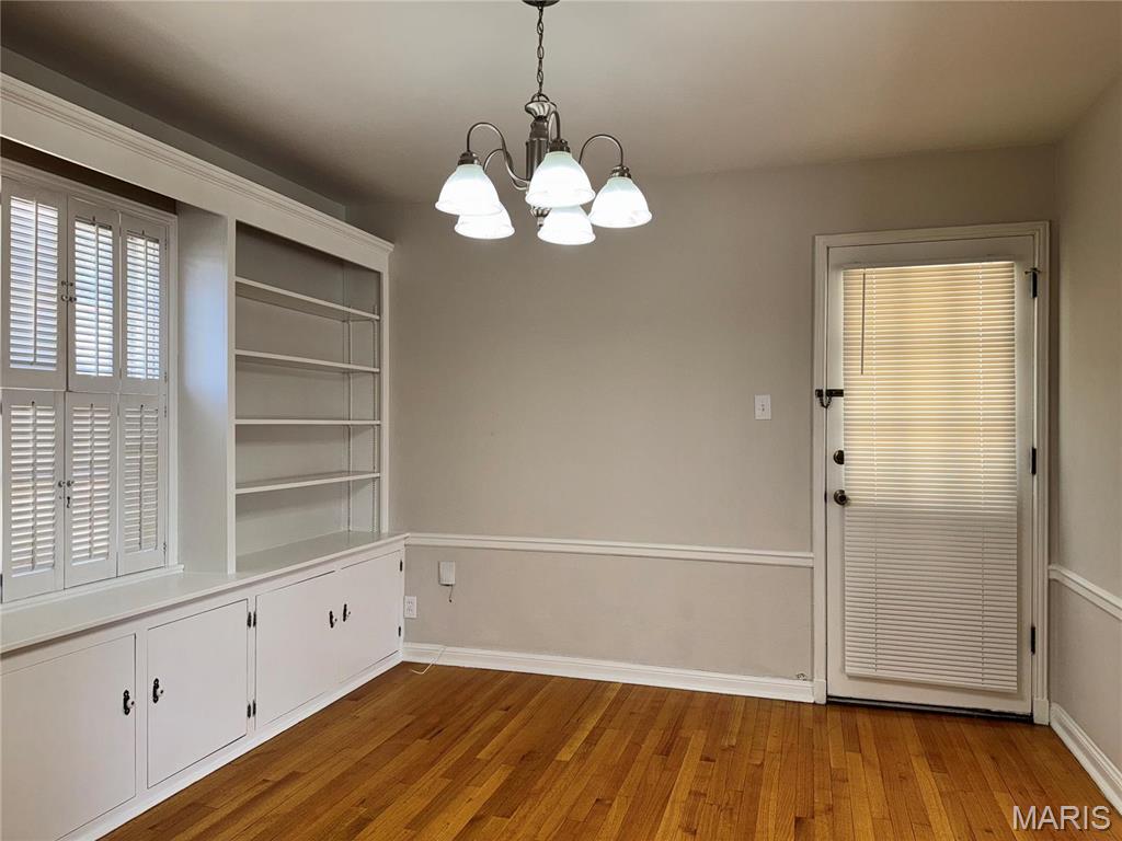 6825 Circleview Drive St. Louis, MO 63123 - Photo 7 of 39