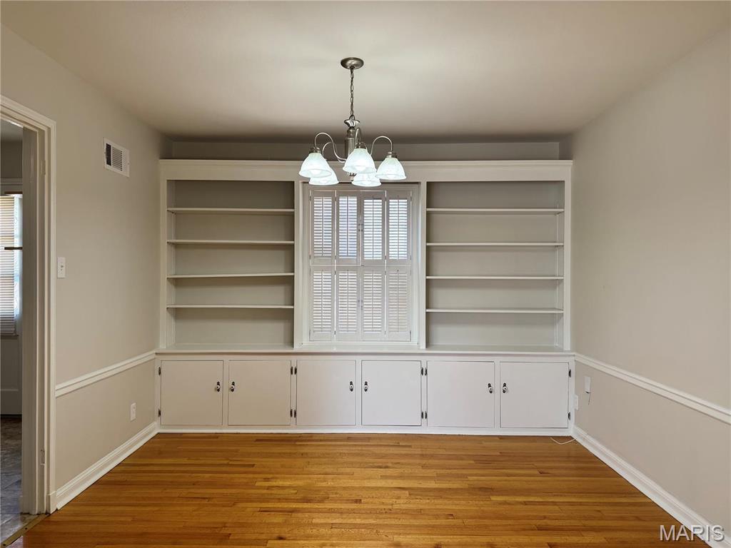 6825 Circleview Drive St. Louis, MO 63123 - Photo 8 of 39