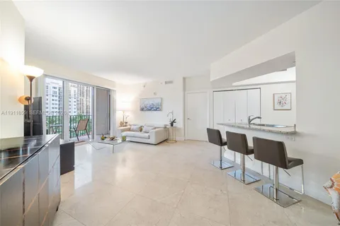 $529,000 | 19900 East Country Club Drive, Unit 816, Aventura, FL 33180