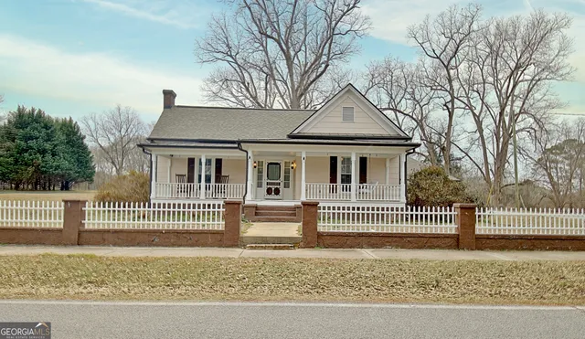 $387,500 | 144 Church Street, Moreland, GA 30259