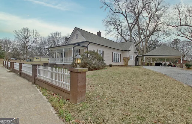 $387,500 | 144 Church Street, Moreland, GA 30259