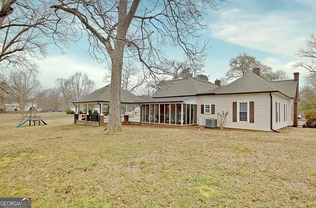 $387,500 | 144 Church Street, Moreland, GA 30259