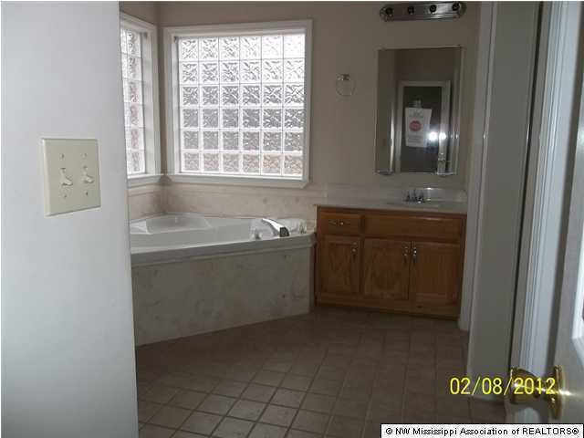 460 V Road, Unit VRANZA Batesville, MS 38606 - Photo 3 of 14 Additional Photo